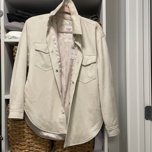 Abercrombie & Fitch “Cozy Shirt Jacket” in Suede